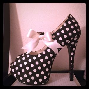 Bordello Black & White Polka Dot Heels Size 8